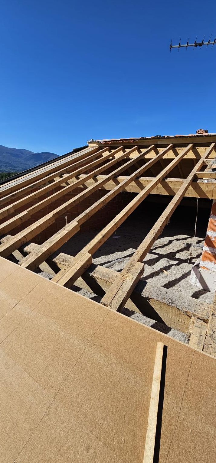 Détail d'une toiture rénovée